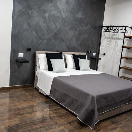 نابولي B&B Santa Lucy L.A.M. المظهر الخارجي الصورة