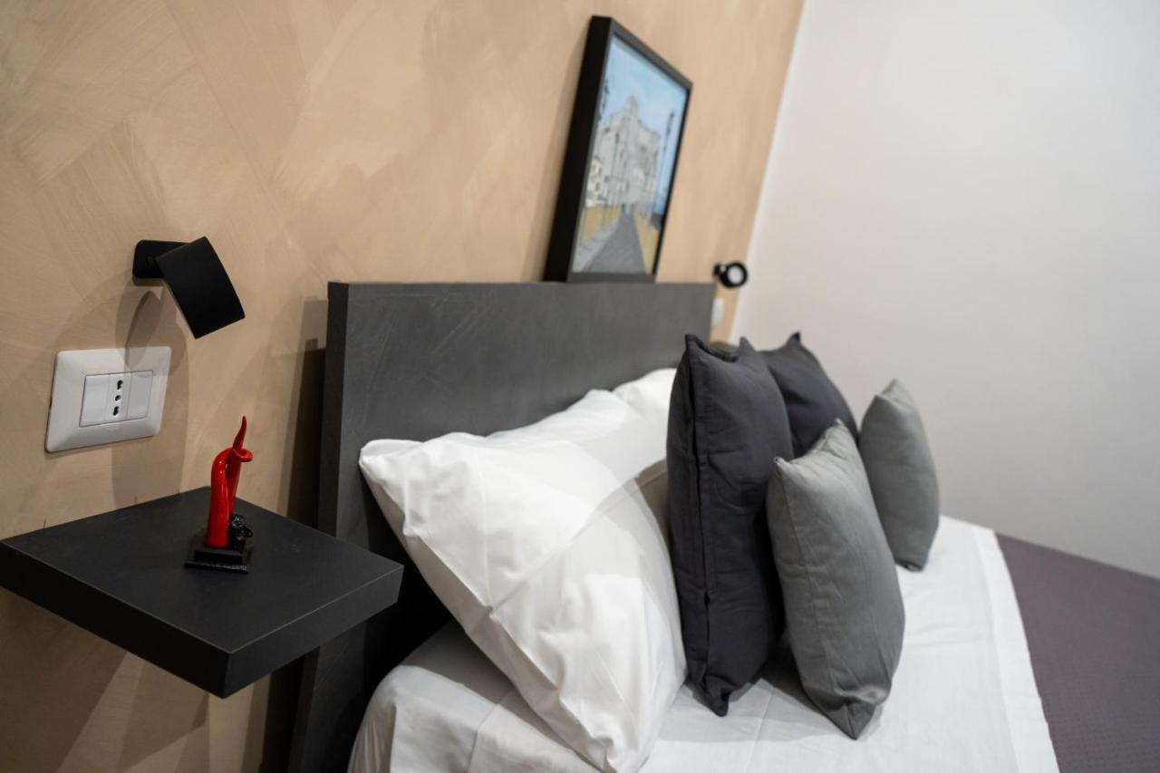 نابولي B&B Santa Lucy L.A.M. المظهر الخارجي الصورة