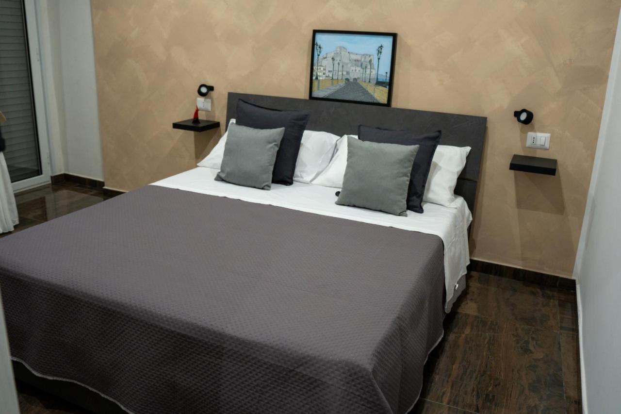 نابولي B&B Santa Lucy L.A.M. المظهر الخارجي الصورة